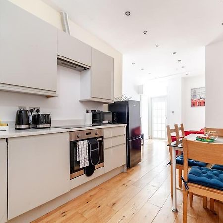 Spacious Retreat 2-Bed In Popular Camden Town London Eksteriør bilde